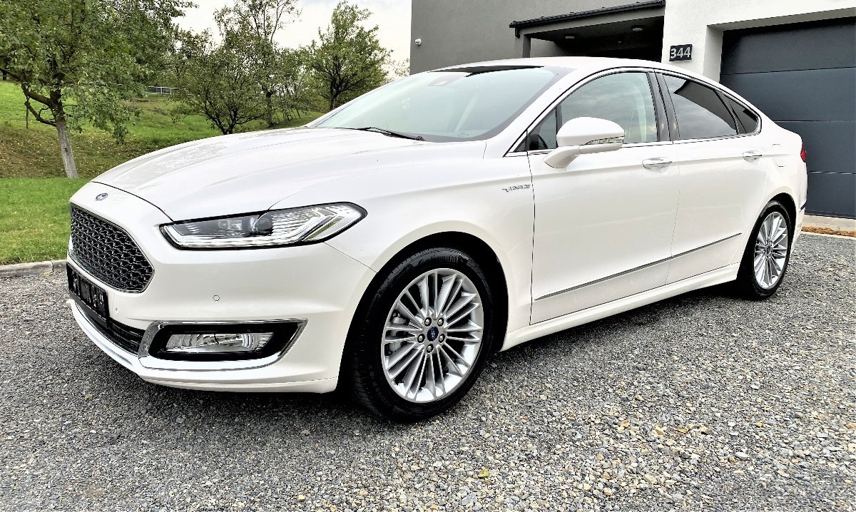 Ford Mondeo 2.0i Hybrid