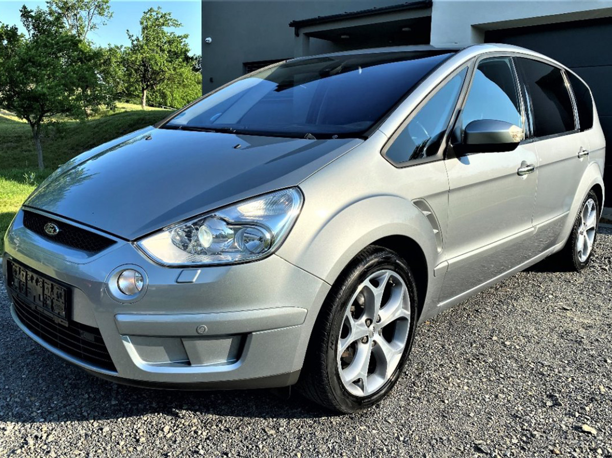 Ford S-Max TITANIUM 2.0TDCi