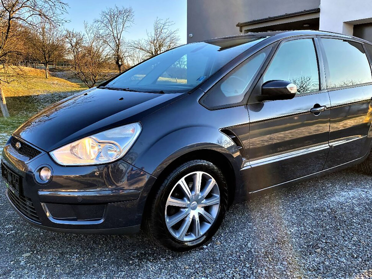 Ford S-Max TITANIUM 2.0TDCi